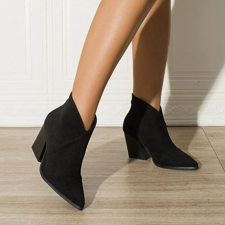 Priscilla | Pointed Ankel Boots V Cut