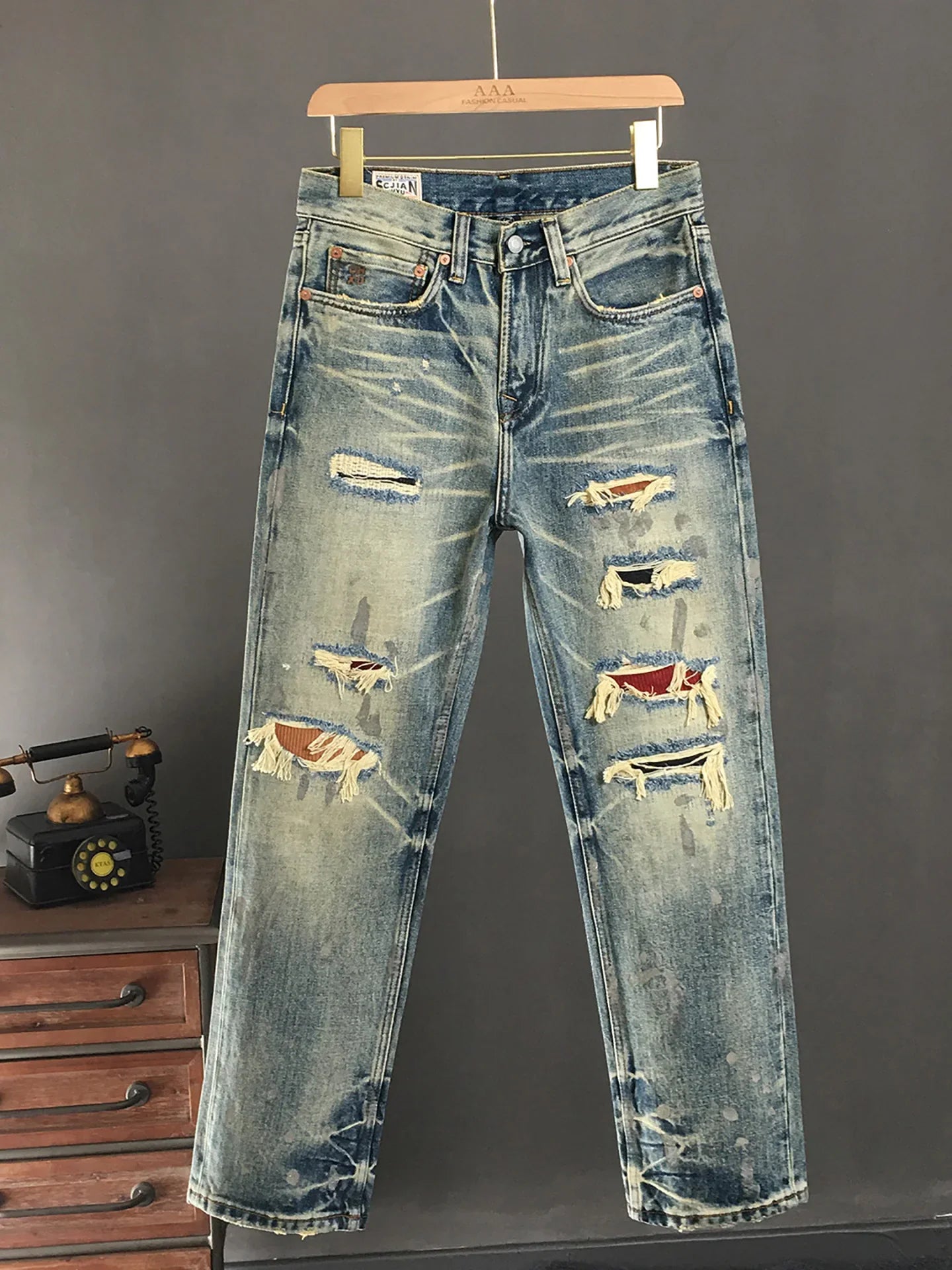 Heatrow - Heavyweight Ripped Loose Straight Jeans