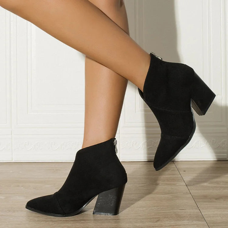 Priscilla | Pointed Ankel Boots V Cut