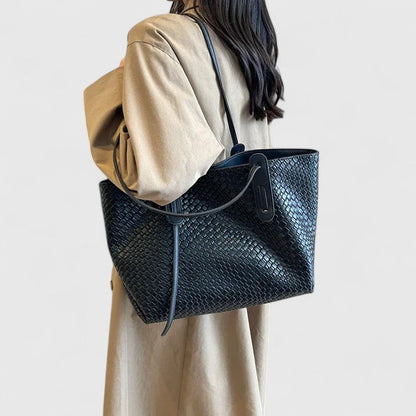 A Chic Tote Bag
