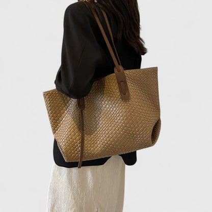 A Chic Tote Bag